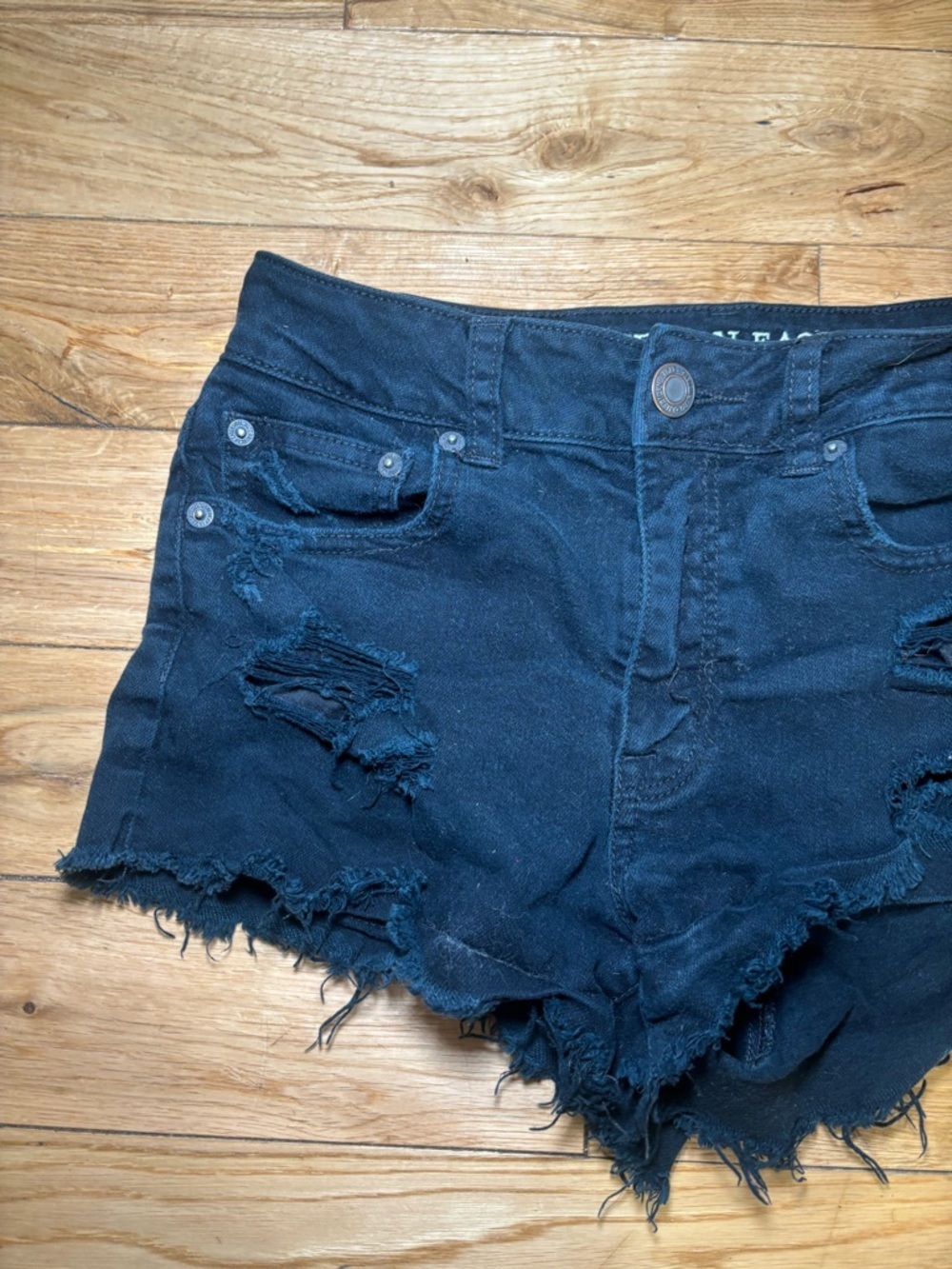 American Eagle Black Distressed Denim Shorts Frayed Hem Low Rise Stretch - Picture 2 of 4